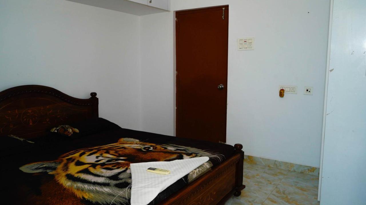 Bacardi House Hotel Chennai Luaran gambar