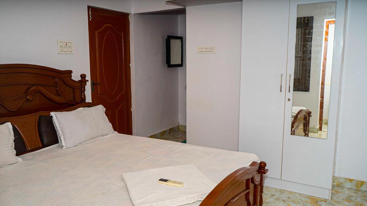 Bacardi House Hotel Chennai Luaran gambar