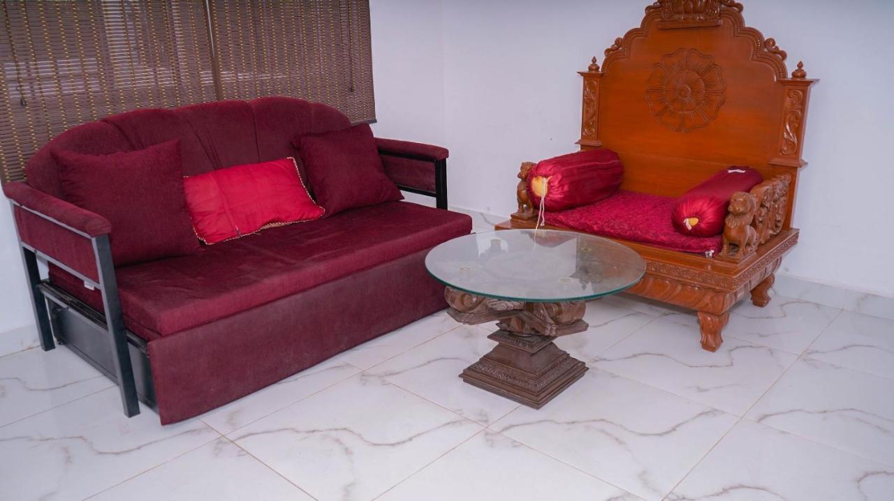 Bacardi House Hotel Chennai Luaran gambar